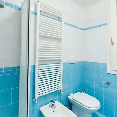 Relax E Confort In Pieno Centro. Balcone E Garage * Bordighera