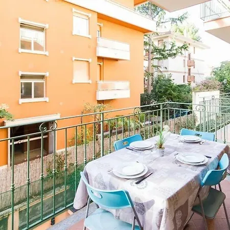 Relax E Confort In Pieno Centro. Balcone E Garage